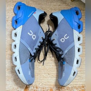 ON RUNNING men's cloudflyer 4 running shoes size 11 READ